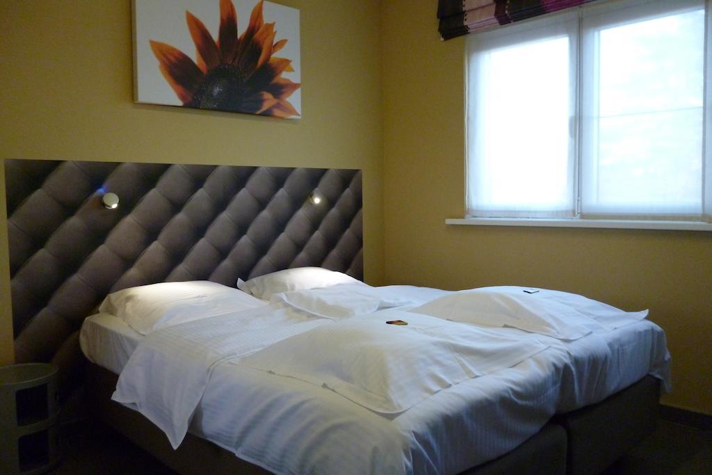 Su'Ro Bed And Breakfast Ghent Bilik gambar